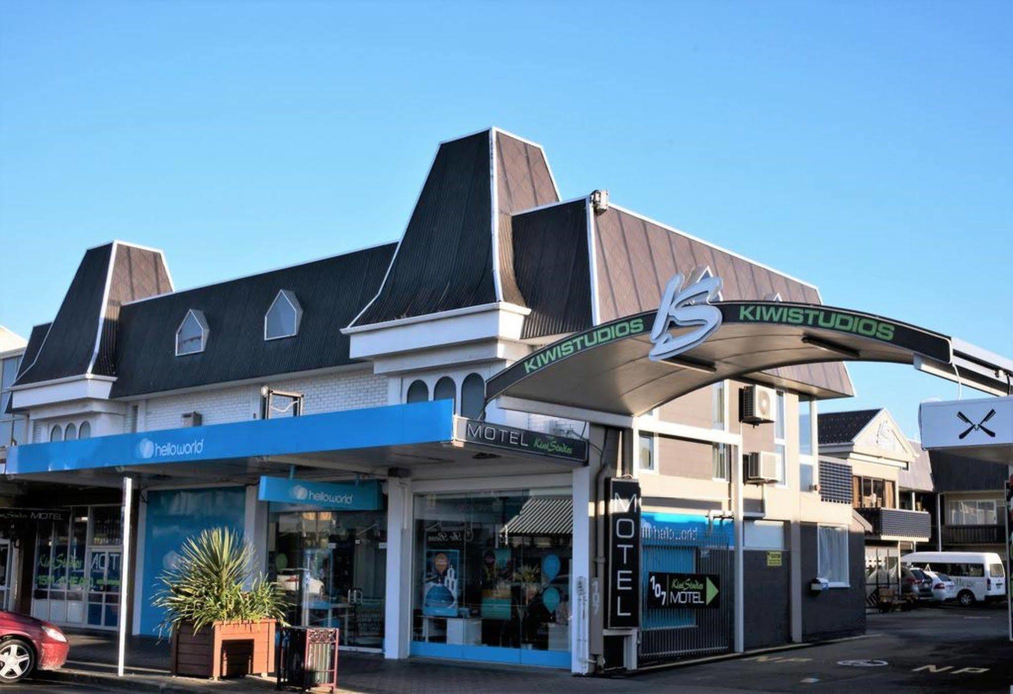 Kiwi Studios Motel Palmerston North Exterior photo